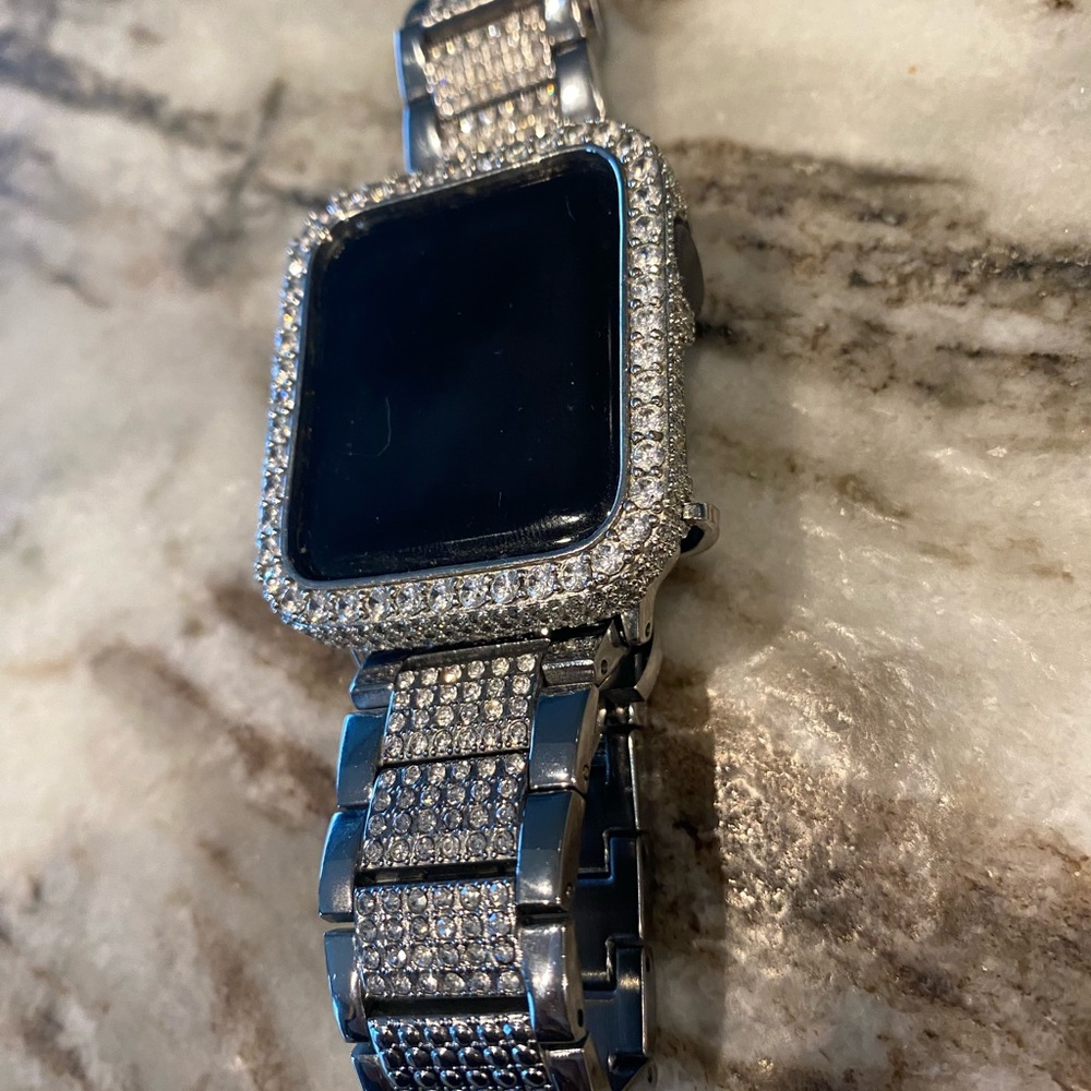 Apple Watch with lab diamonds band - Picture 3 of 7